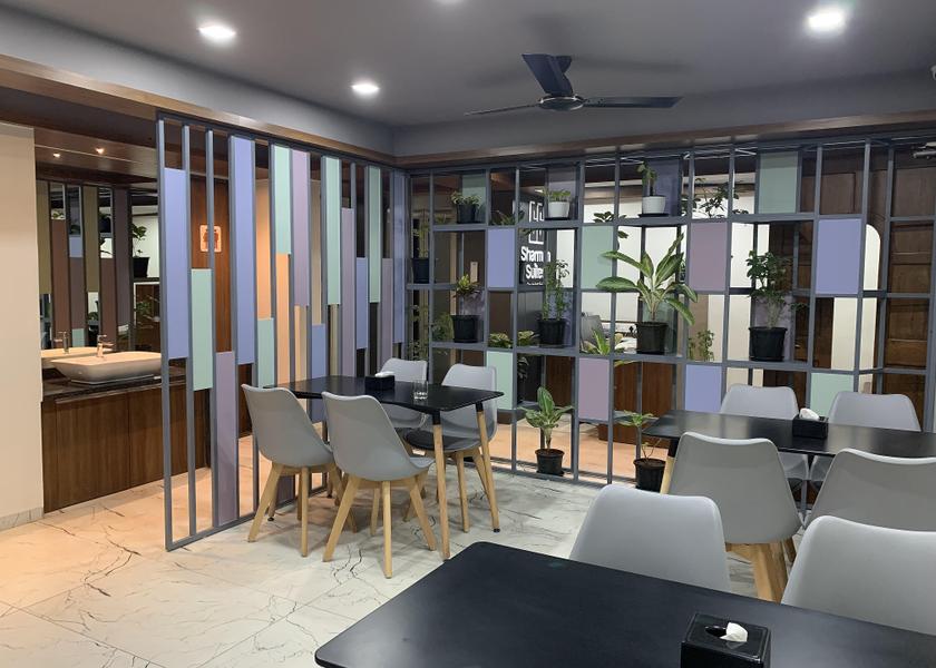 Maharashtra Pune Food & Dining