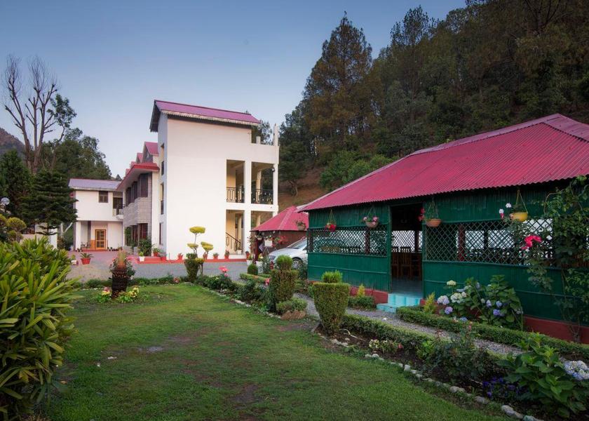 Uttarakhand Bhimtal Hotel Exterior