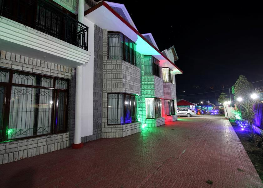 Uttarakhand Bhimtal Hotel Exterior