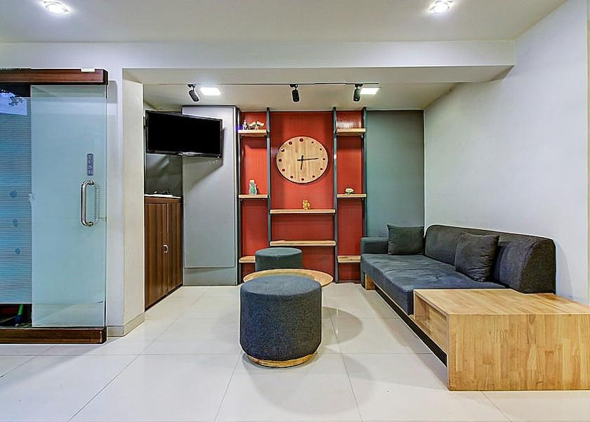 Maharashtra Mumbai Lobby sitting area
