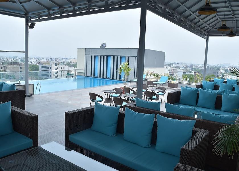 Rajasthan Jaipur Rooftop pool