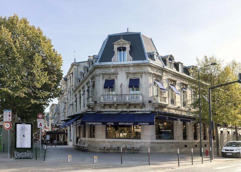 Grand Est Reims Exterior