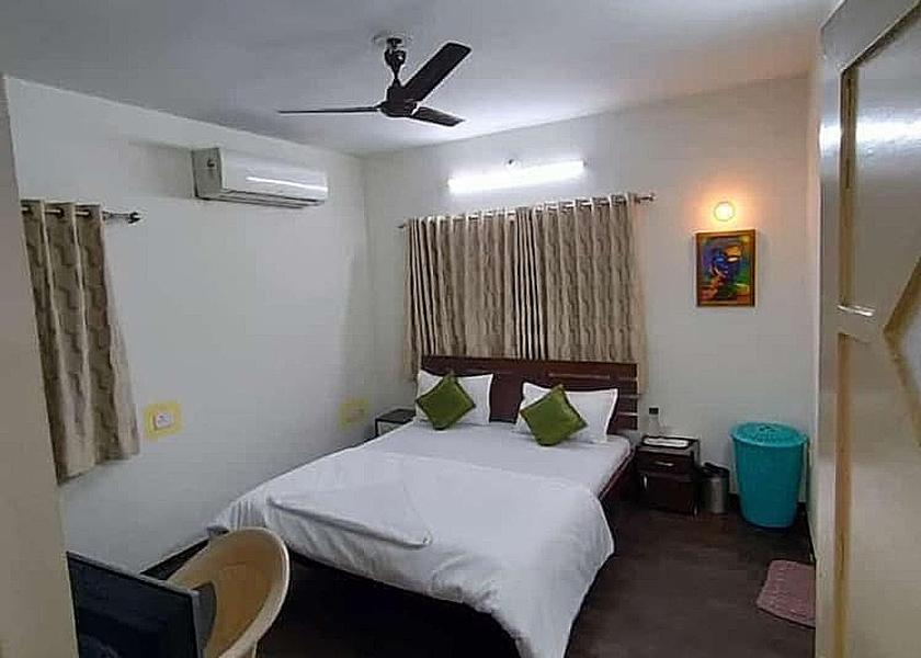 Gujarat Ahmedabad Room