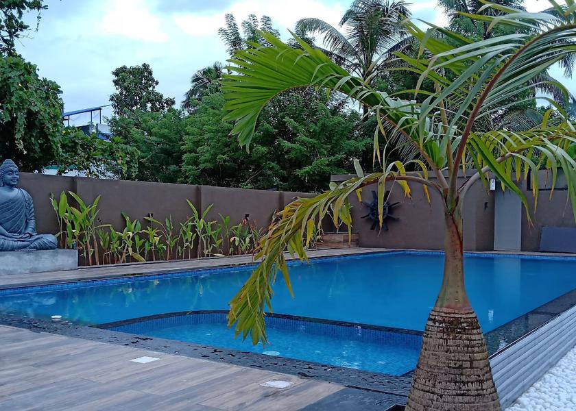 Kerala Alleppey Pool