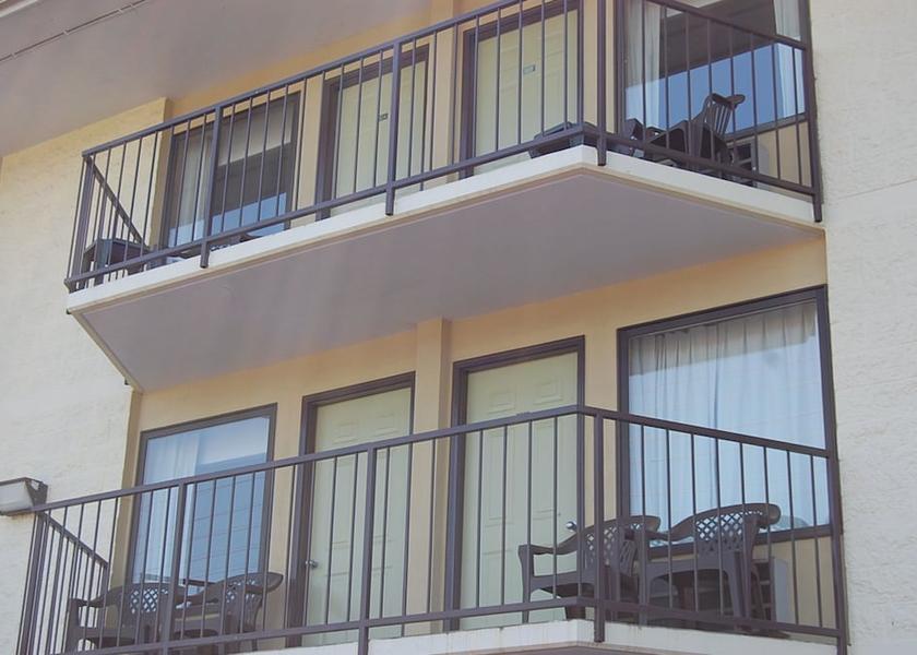 Tennessee Pigeon Forge Exterior Detail