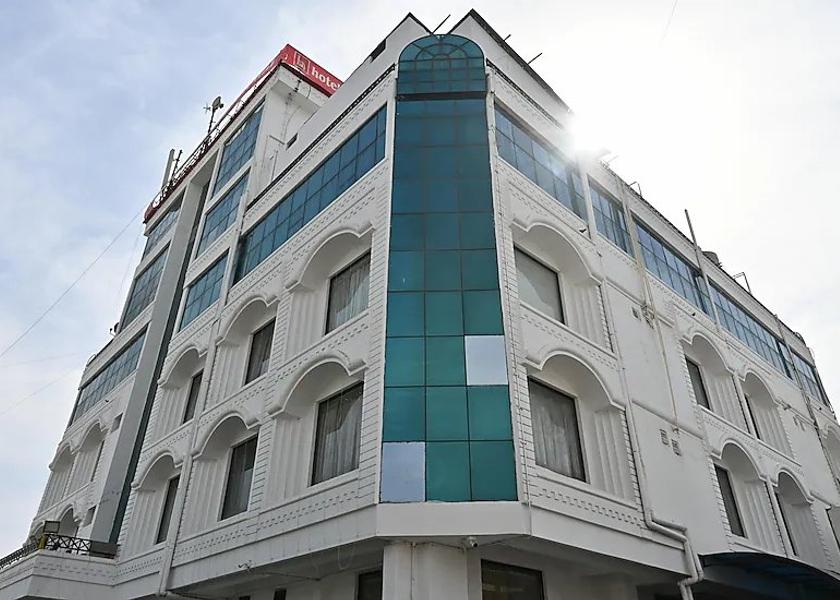 Uttar Pradesh Prayagraj Hotel Exterior