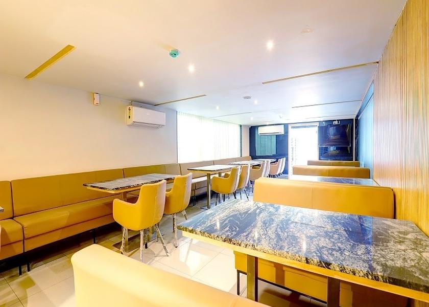 Karnataka Bangalore Food & Dining