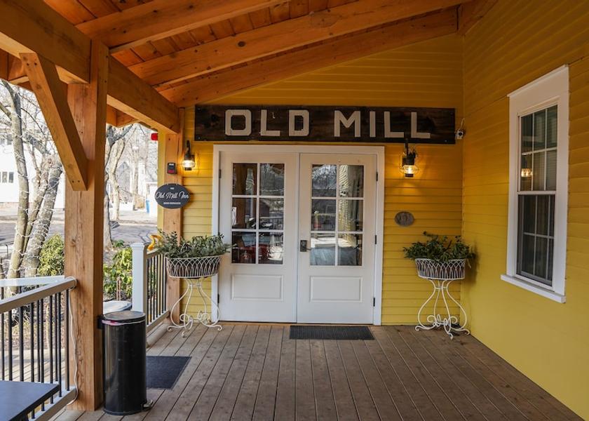 Massachusetts Hatfield Exterior Detail