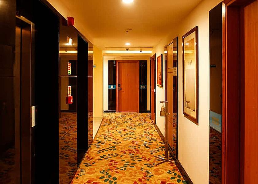 Haryana Gurugram Guest Floor Corridor