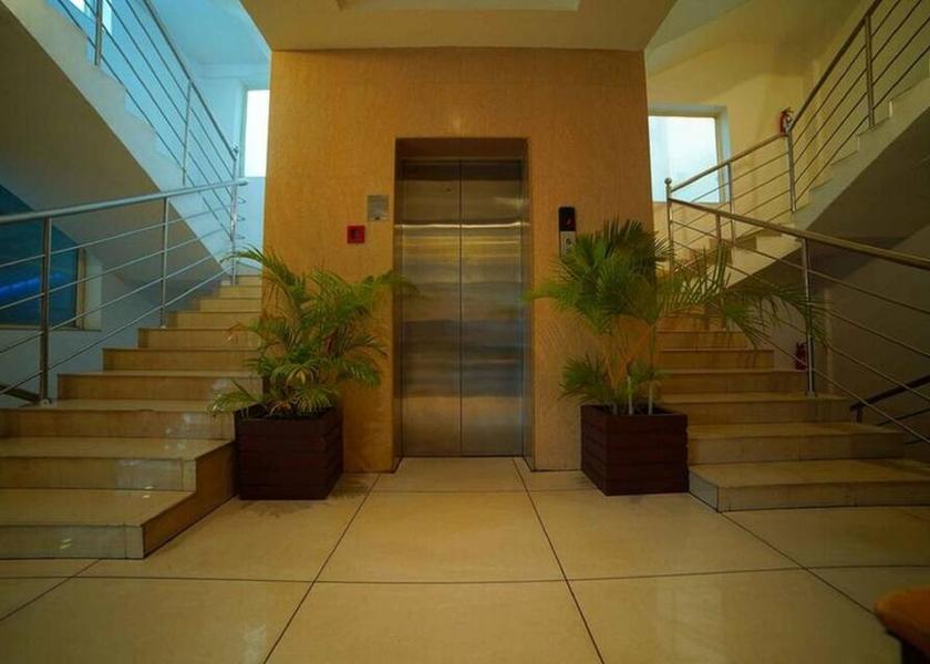 Kerala Guruvayur Public Areas