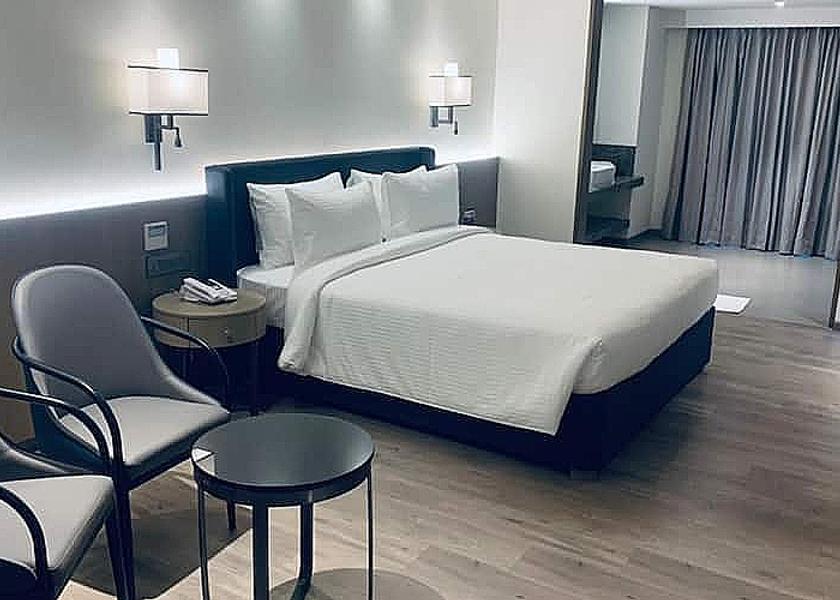 Telangana Hyderabad Premium Room