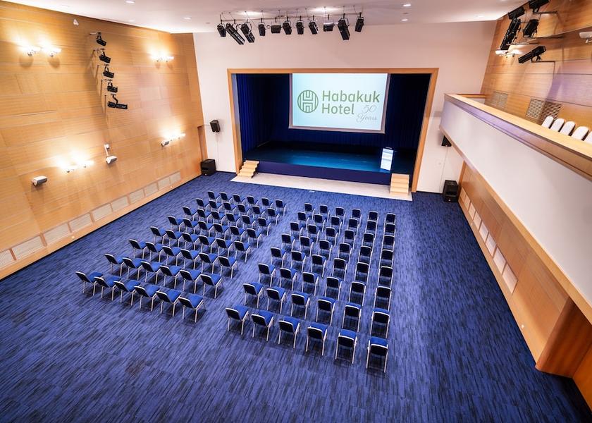  Maribor Meeting Room
