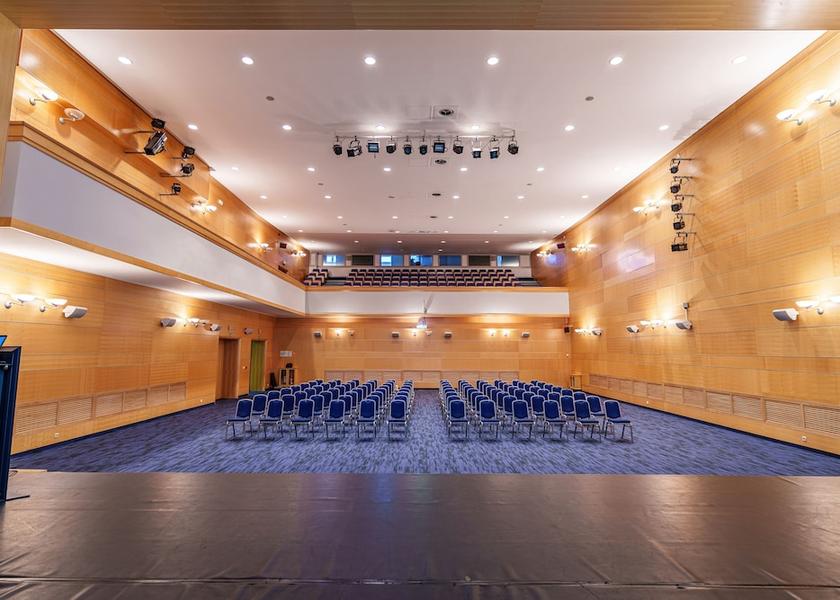  Maribor Meeting Room