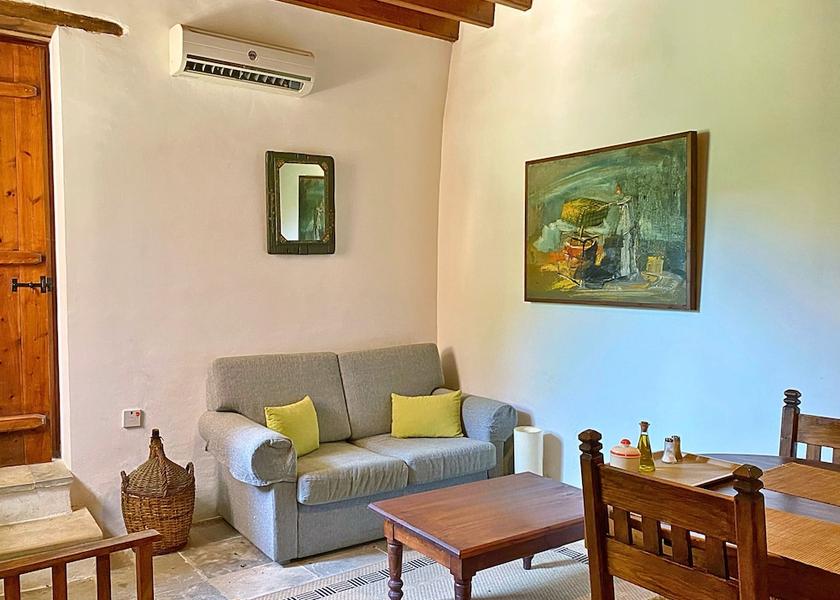 Larnaca Choirokoitia Living Area
