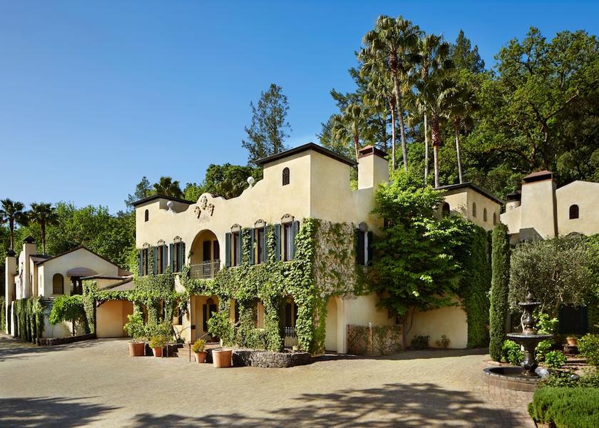 California Kenwood Facade