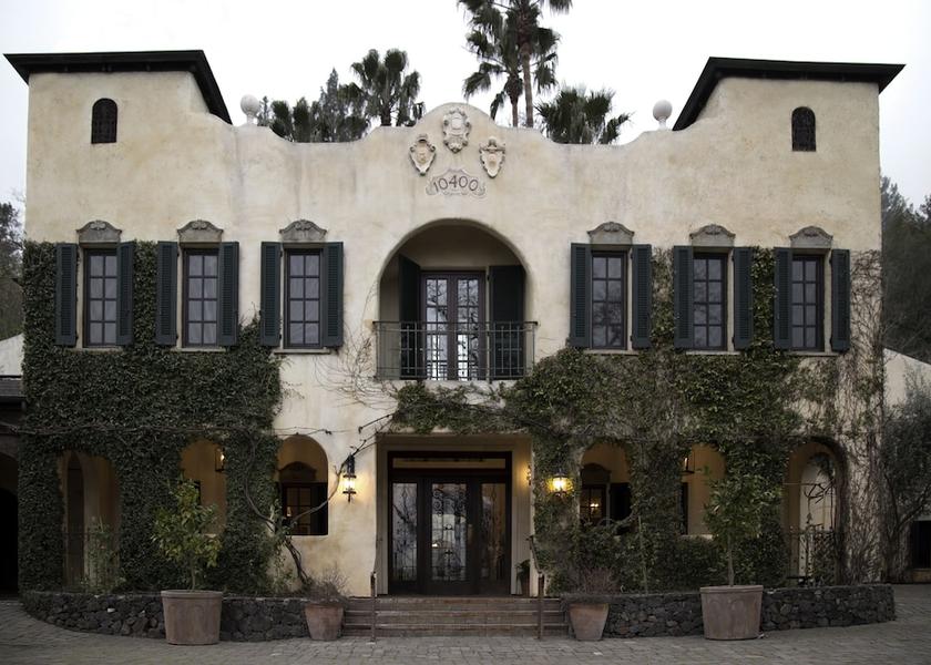 California Kenwood Facade