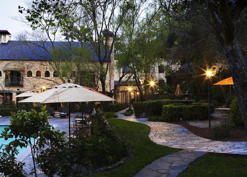 California Kenwood Pool