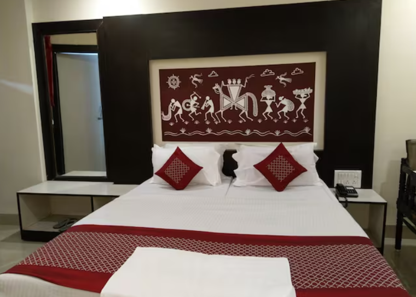Madhya Pradesh Jabalpur Luxury Room