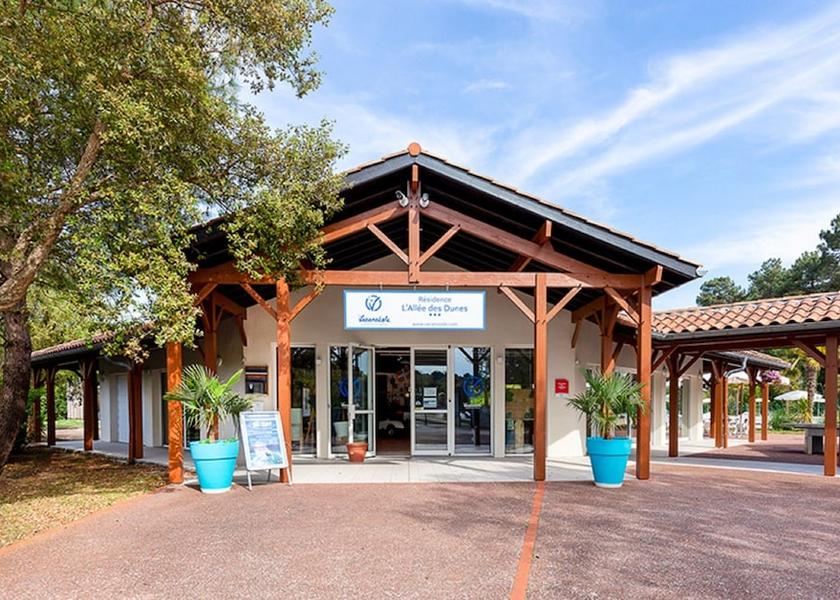 Nouvelle-Aquitaine Ondres Facade