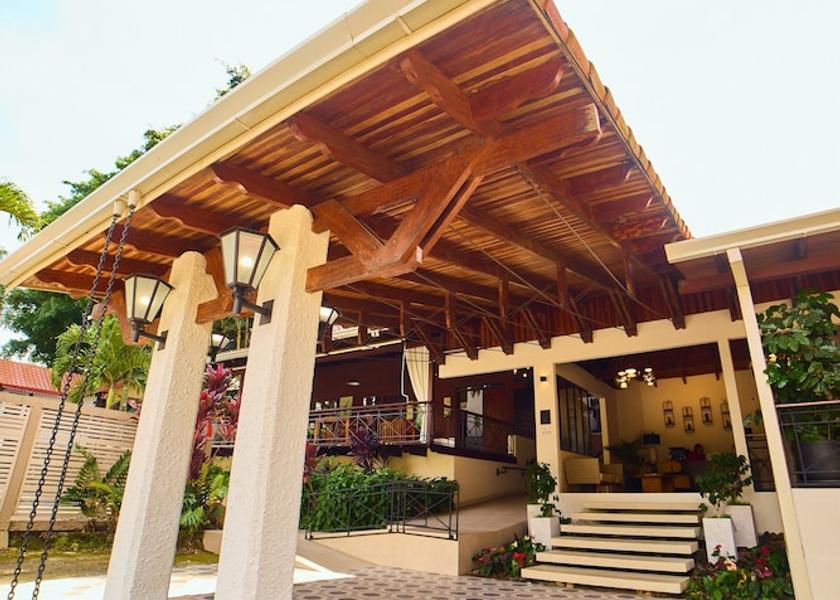 Alajuela San Antonio de Belen Facade