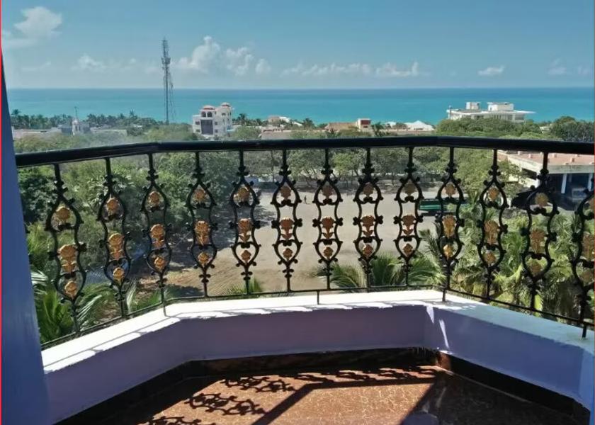 Tamil Nadu Kanyakumari Family Room with Fan