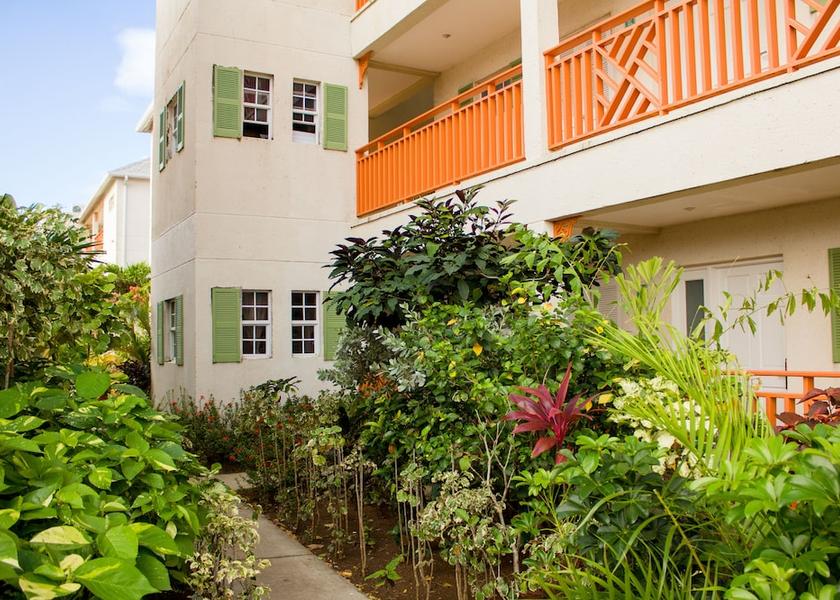  Gros Islet Exterior detail