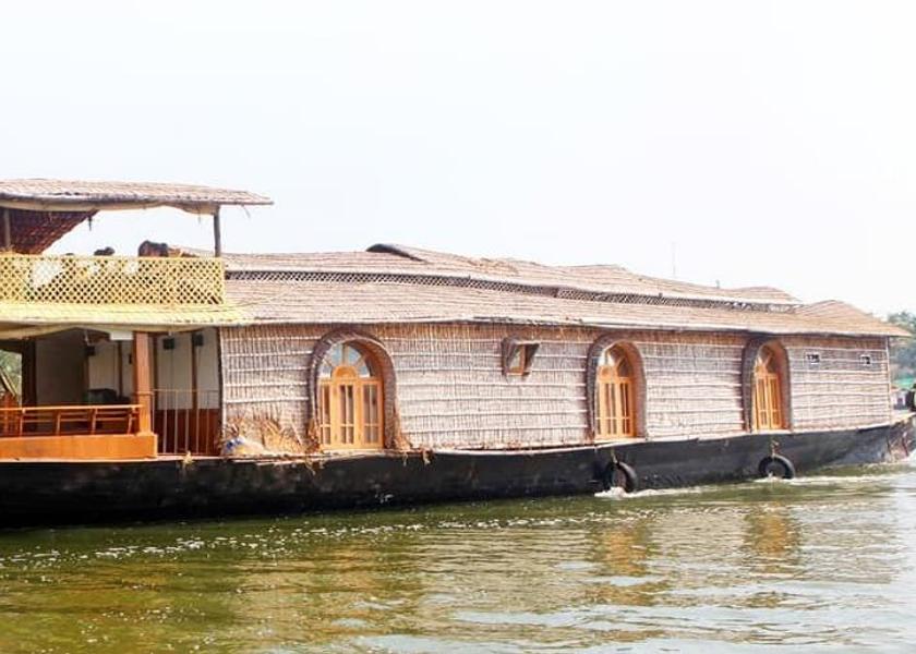 Kerala Kollam Boat View 3
