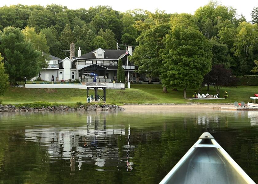 Ontario Eagle Lake Facade