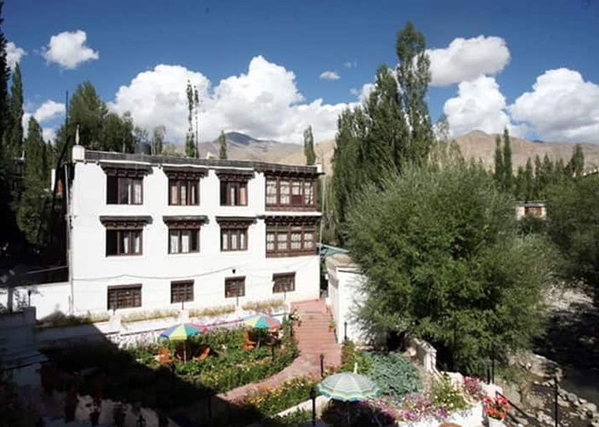 Ladakh Leh outer view