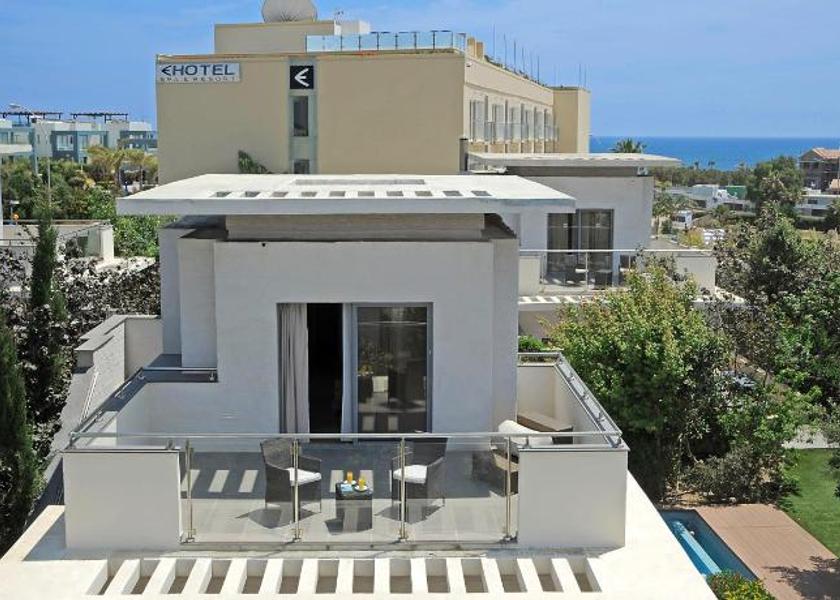 Larnaca Pervolia 