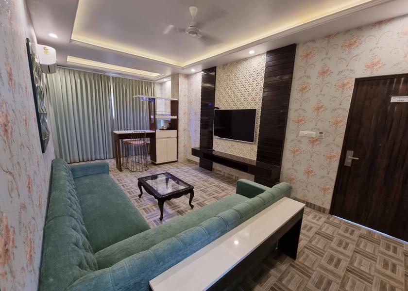 Uttar Pradesh Lucknow Public Areas