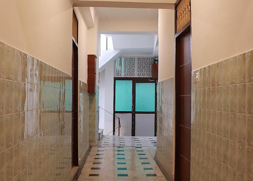 Uttar Pradesh Lucknow Public Areas