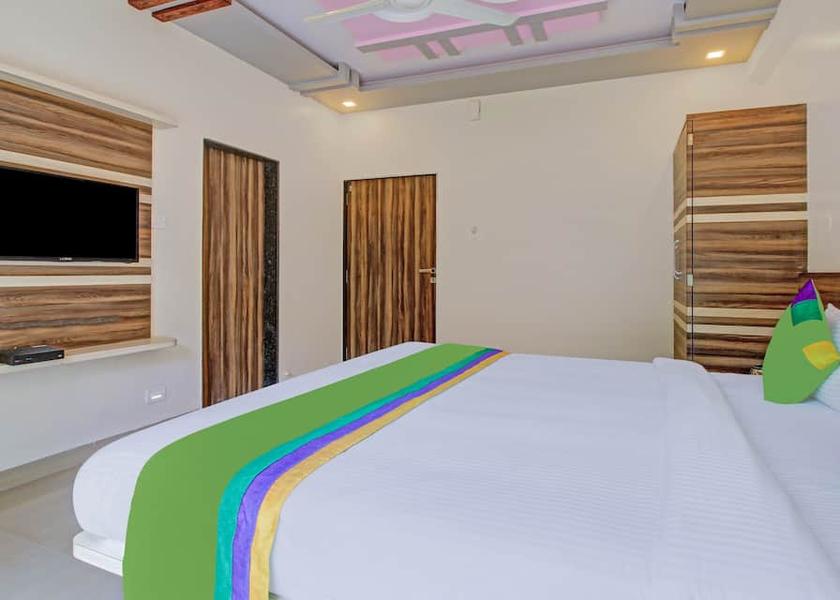 Maharashtra Mahabaleshwar Standard Double Room