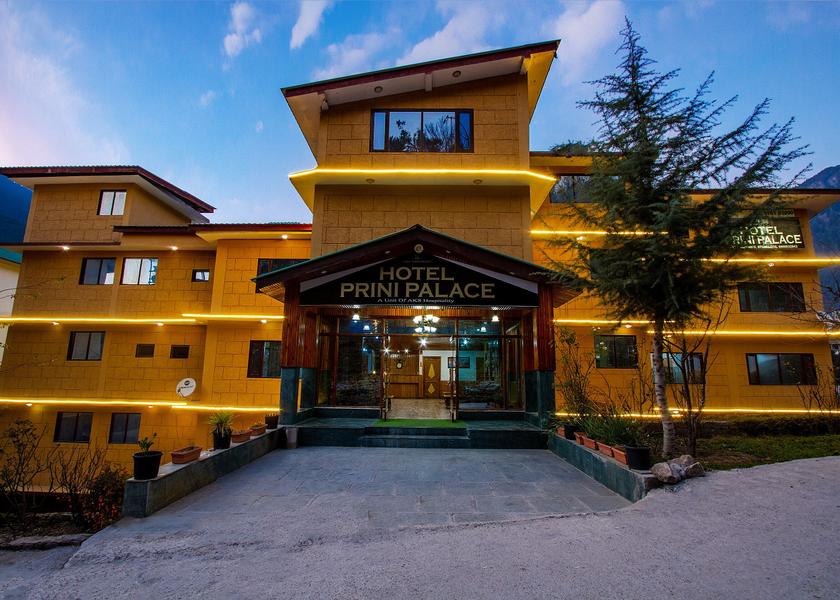 Himachal Pradesh Manali Hotel Exterior