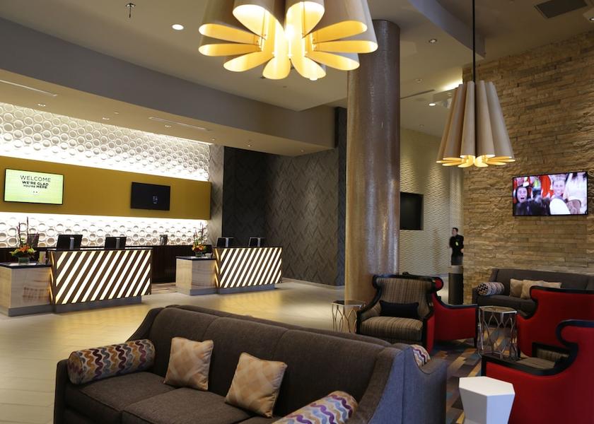 Iowa Bettendorf Lobby