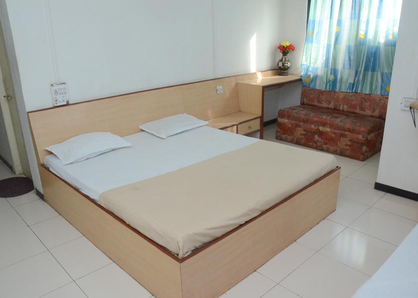 Maharashtra Nashik Double Bed Non AC Room