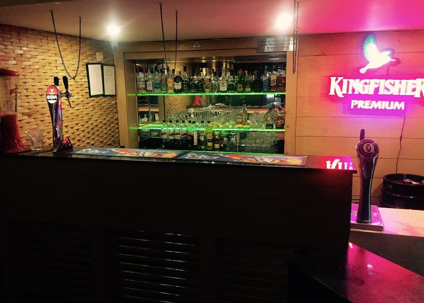Delhi Delhi Food & Dining