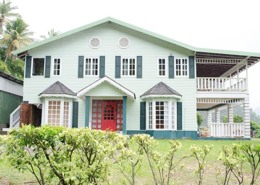  Soufriere Room