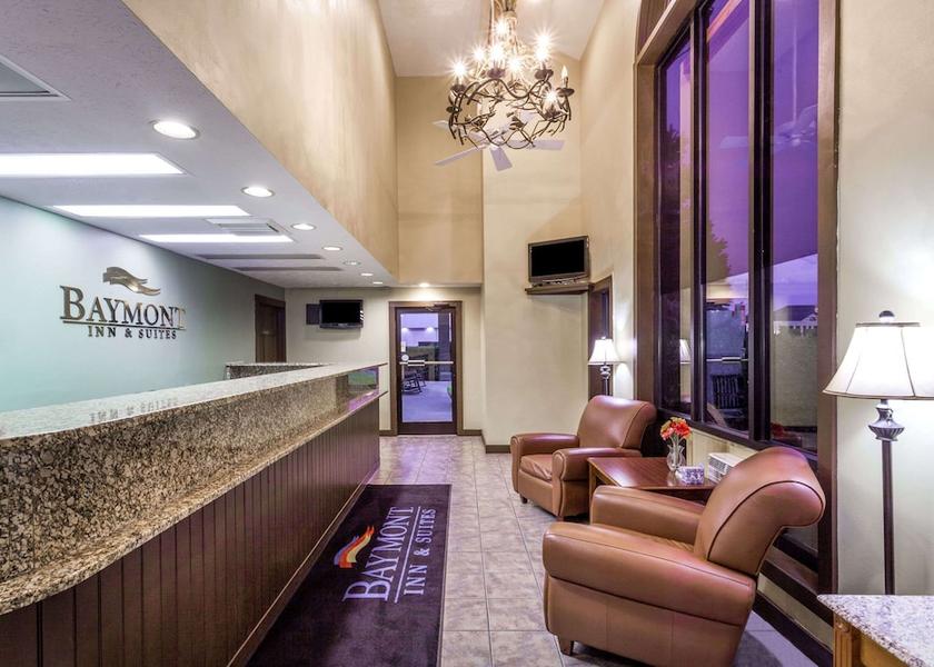 Tennessee Pigeon Forge Lobby