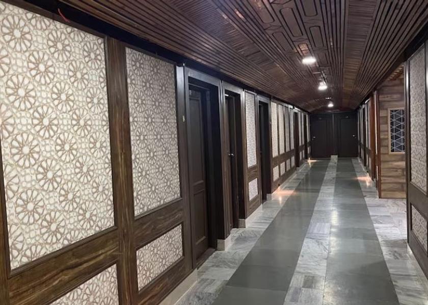 Jammu and Kashmir Pahalgam Hallway