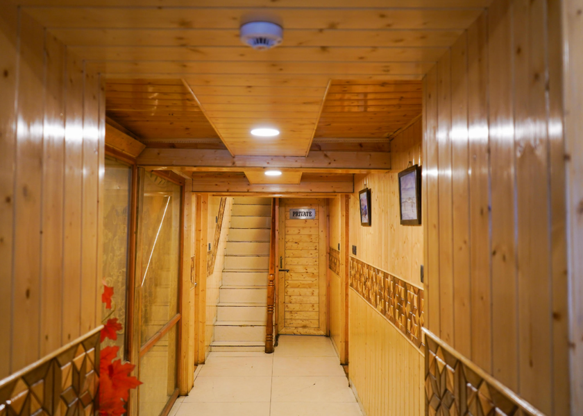 Jammu and Kashmir Pahalgam Public Areas