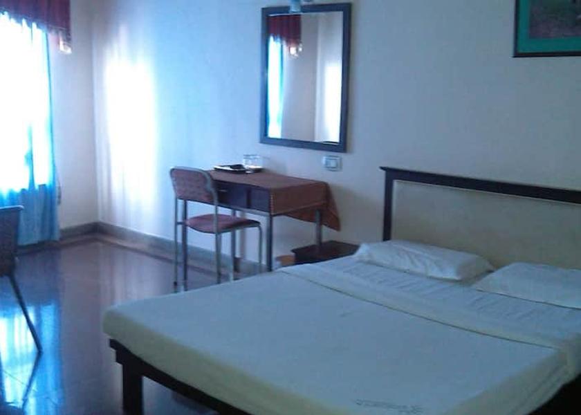 Kerala Palakkad EXECUTIVE AC ROOM