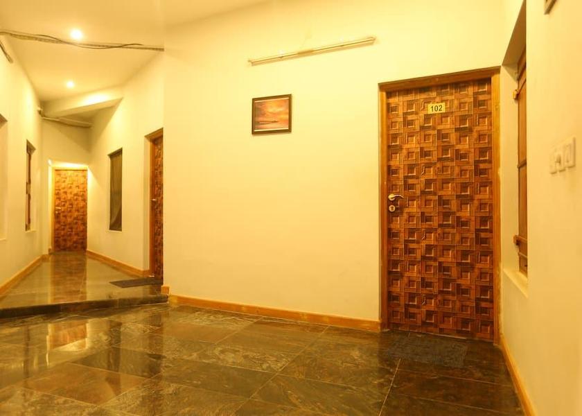 Pondicherry Pondicherry Floor corridors