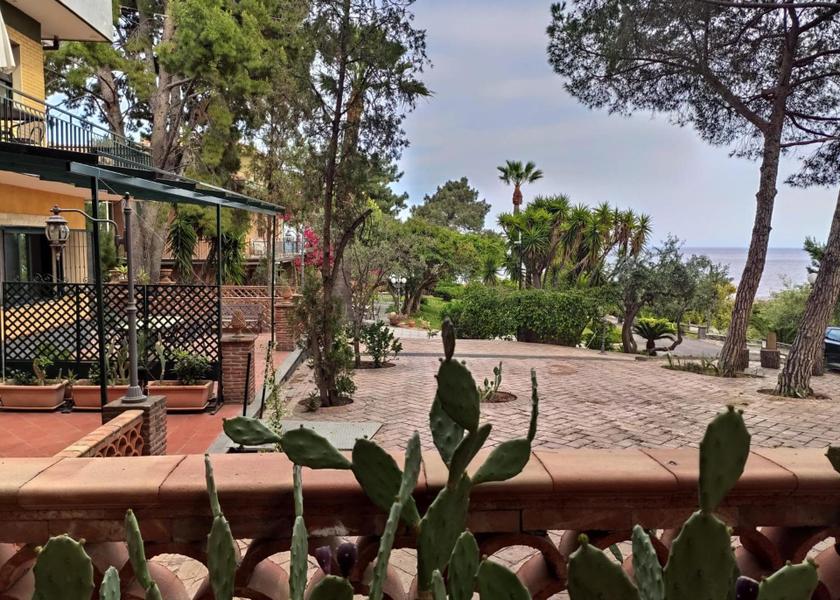 Sicily Aci Castello Public Areas