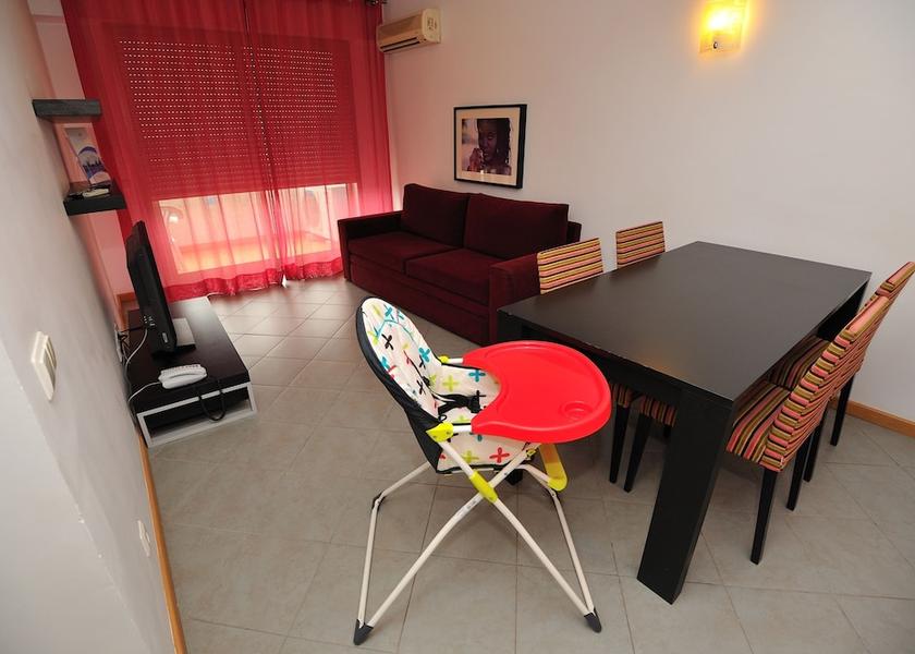 Faro Portimão Room