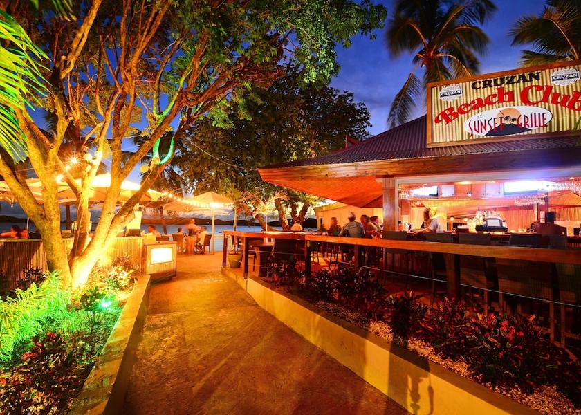  St. Thomas Outdoor dining