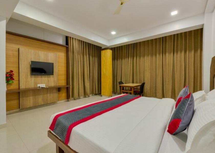 Maharashtra Ratnagiri Suite Room AC