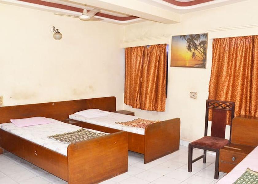 Maharashtra Ratnagiri Triple Bedroom