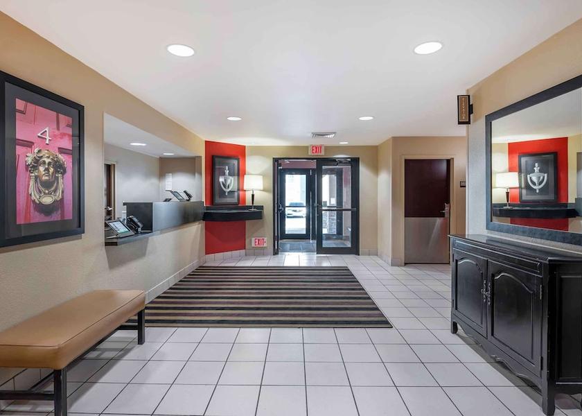 Illinois Champaign Lobby