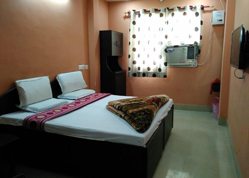 Uttarakhand Roorkee Deluxe Room